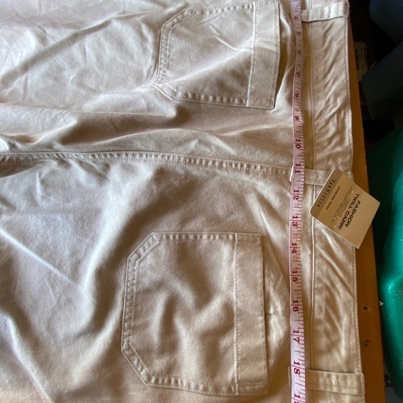 NWT Van Heusen Capri tan pants. Size 18 - Picture 4 of 8